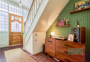 Photo 1- click for photo gallery